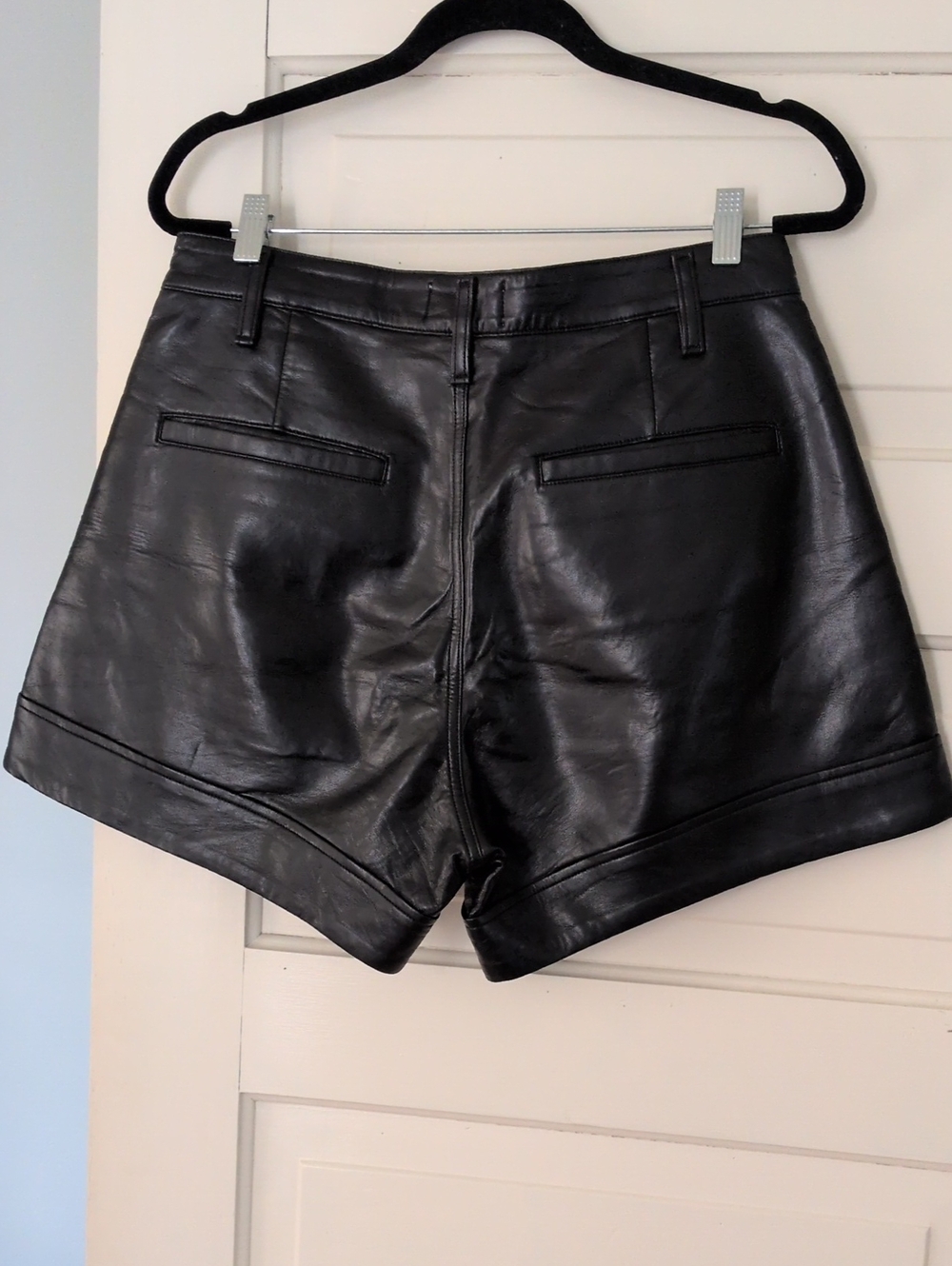 Agolde Black Recycled Leather Shorts - Picture 8 of 8